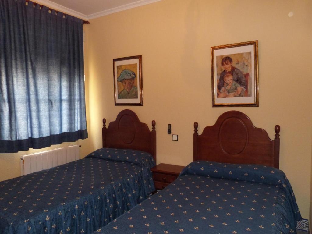 Hostal Restaurante Las Canteras Pedrera Zimmer foto